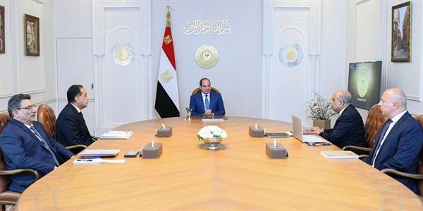 السيسي يتابع مشروعات طاقة متجددة جديدة بقدرات تتجاوز 7 جيجاوات حتى 2028